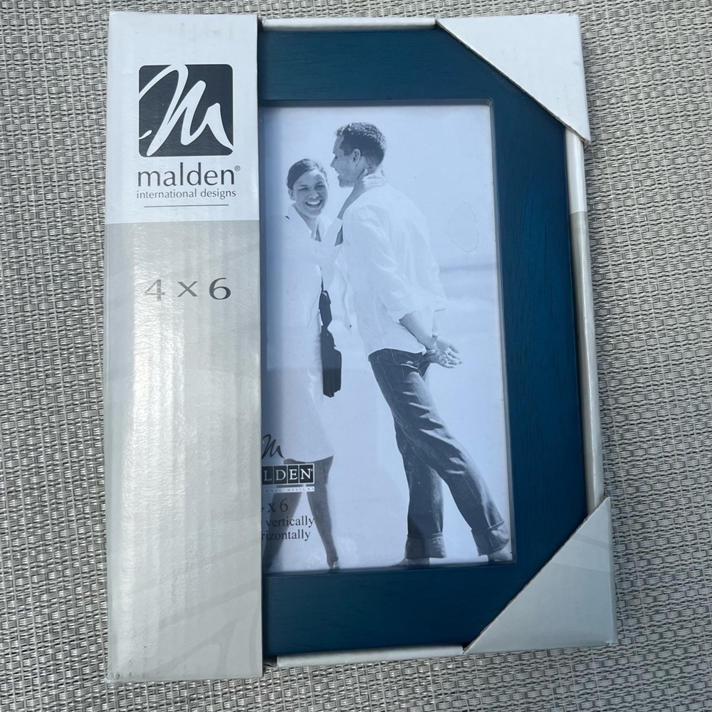 Malden Elegant Blue Photo Frame. Brand new.